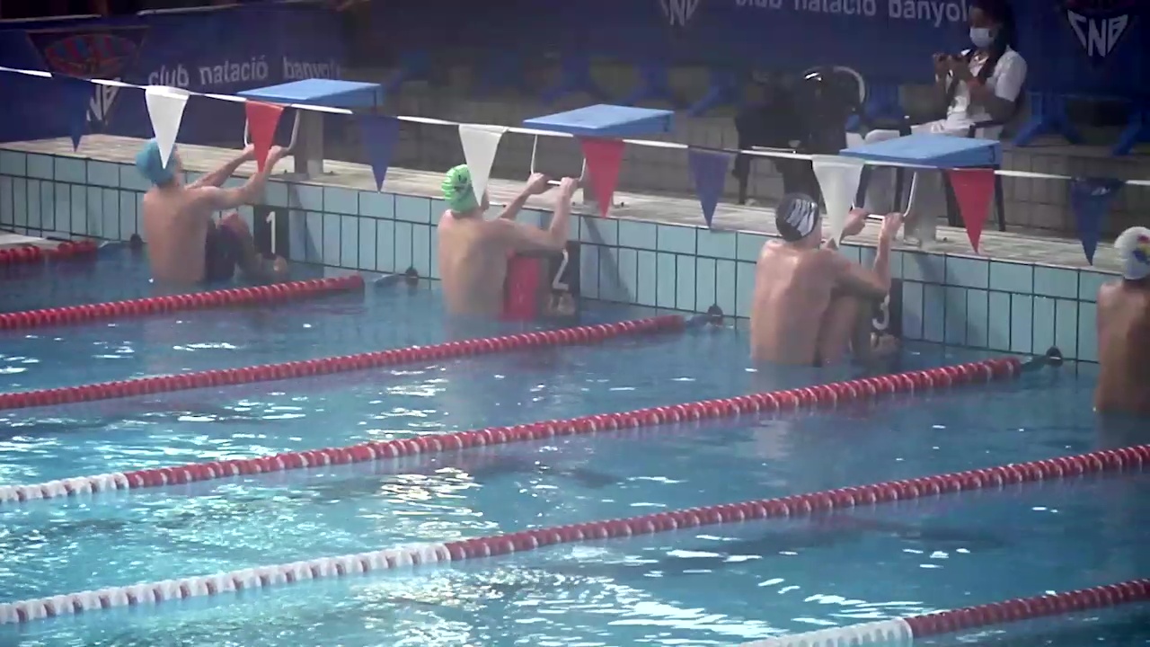 Uns 350 nedadors i nedadores omplen la piscina recuperant el Trofeu Memorial Josep Tresserras